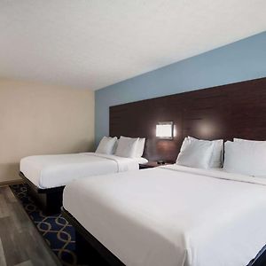 Queen Room Two Queen Beds